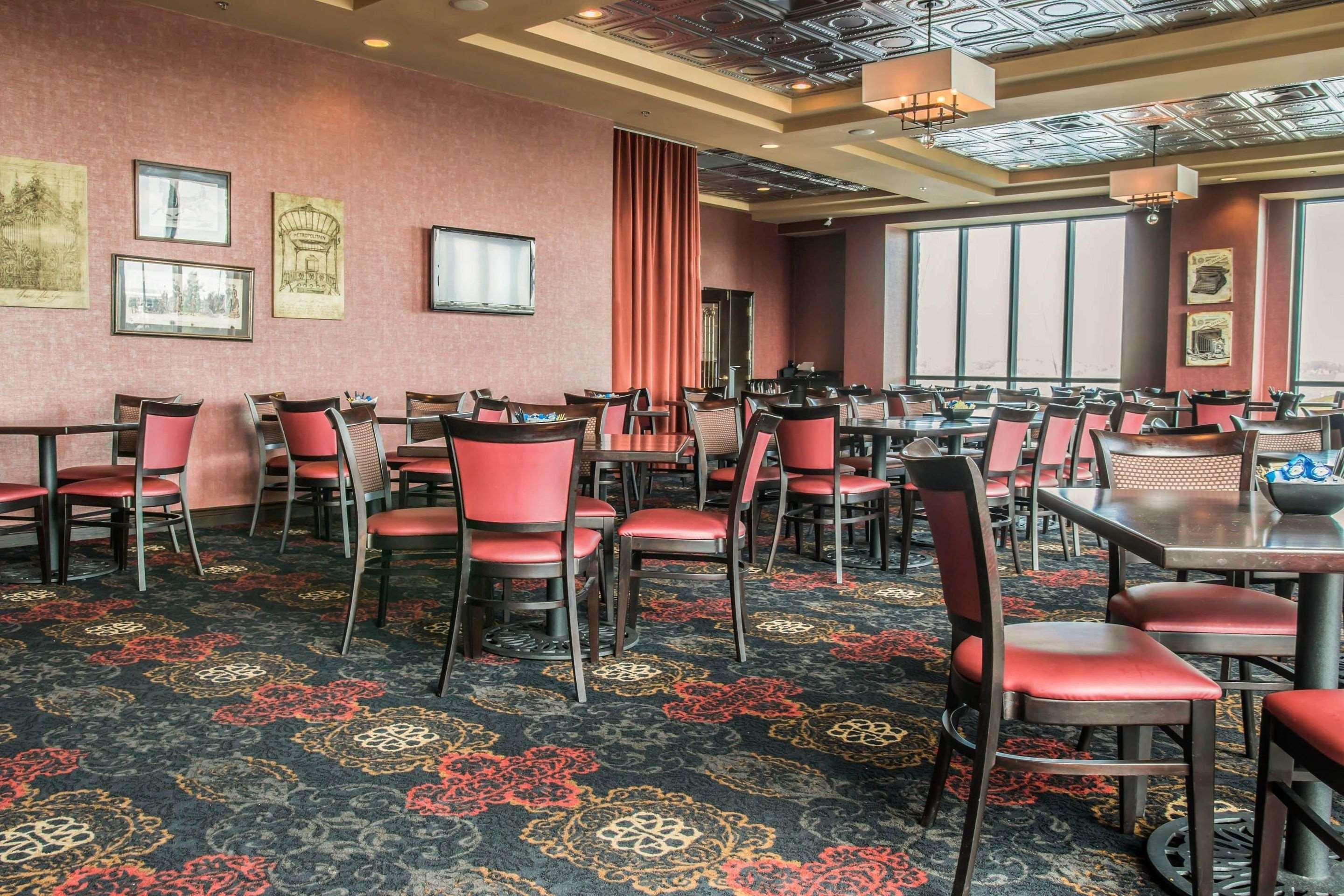 Shoreline Inn & Conference Center, Ascend Hotel Collection マスキーゴン エクステリア 写真