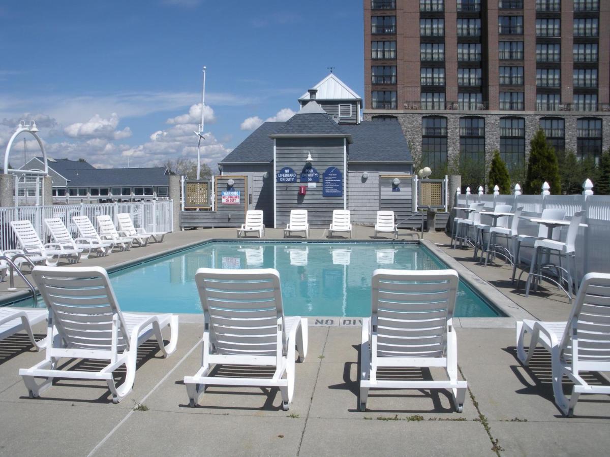 Shoreline Inn & Conference Center, Ascend Hotel Collection マスキーゴン エクステリア 写真