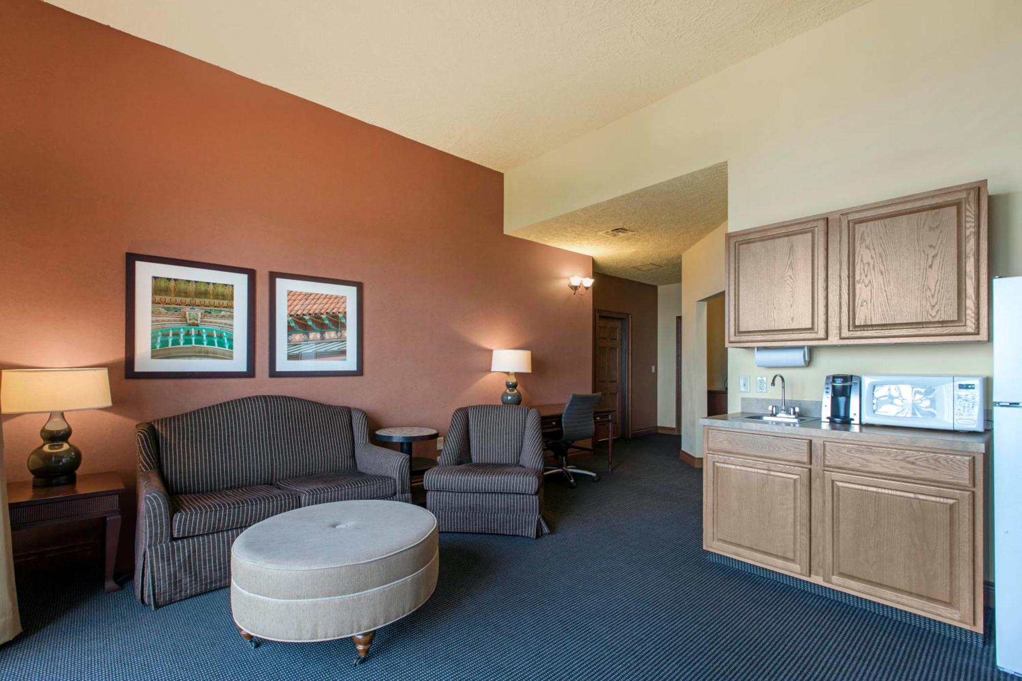 Shoreline Inn & Conference Center, Ascend Hotel Collection マスキーゴン エクステリア 写真