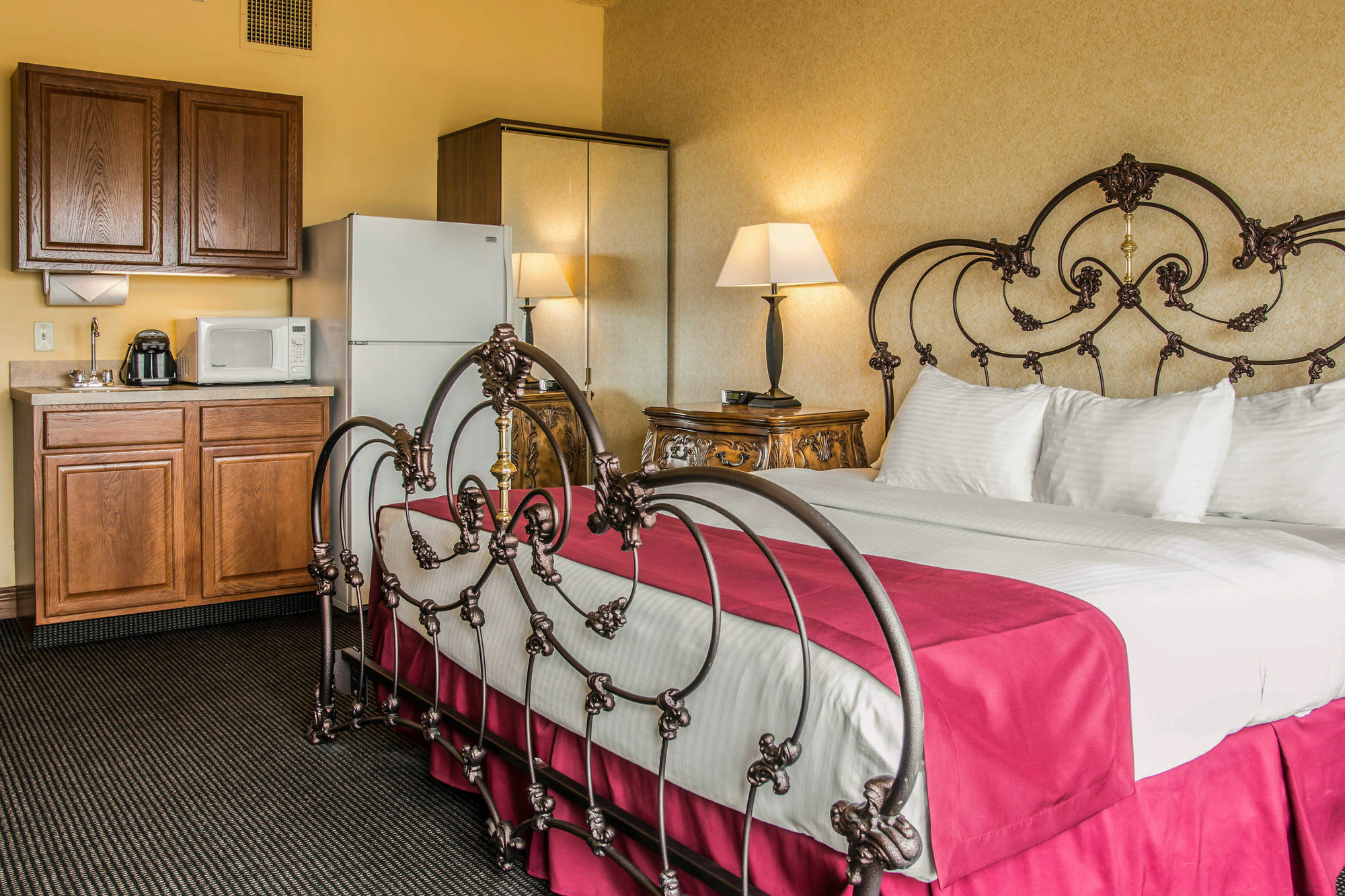Shoreline Inn & Conference Center, Ascend Hotel Collection マスキーゴン エクステリア 写真